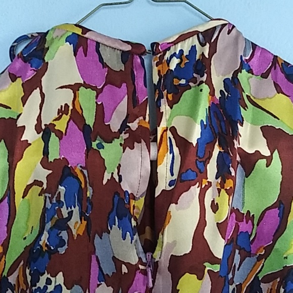 Silk dress - Picture 3 of 7